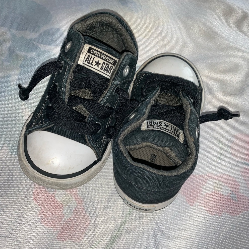 Toddler converse shoes